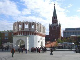 eingang-kreml-moscow